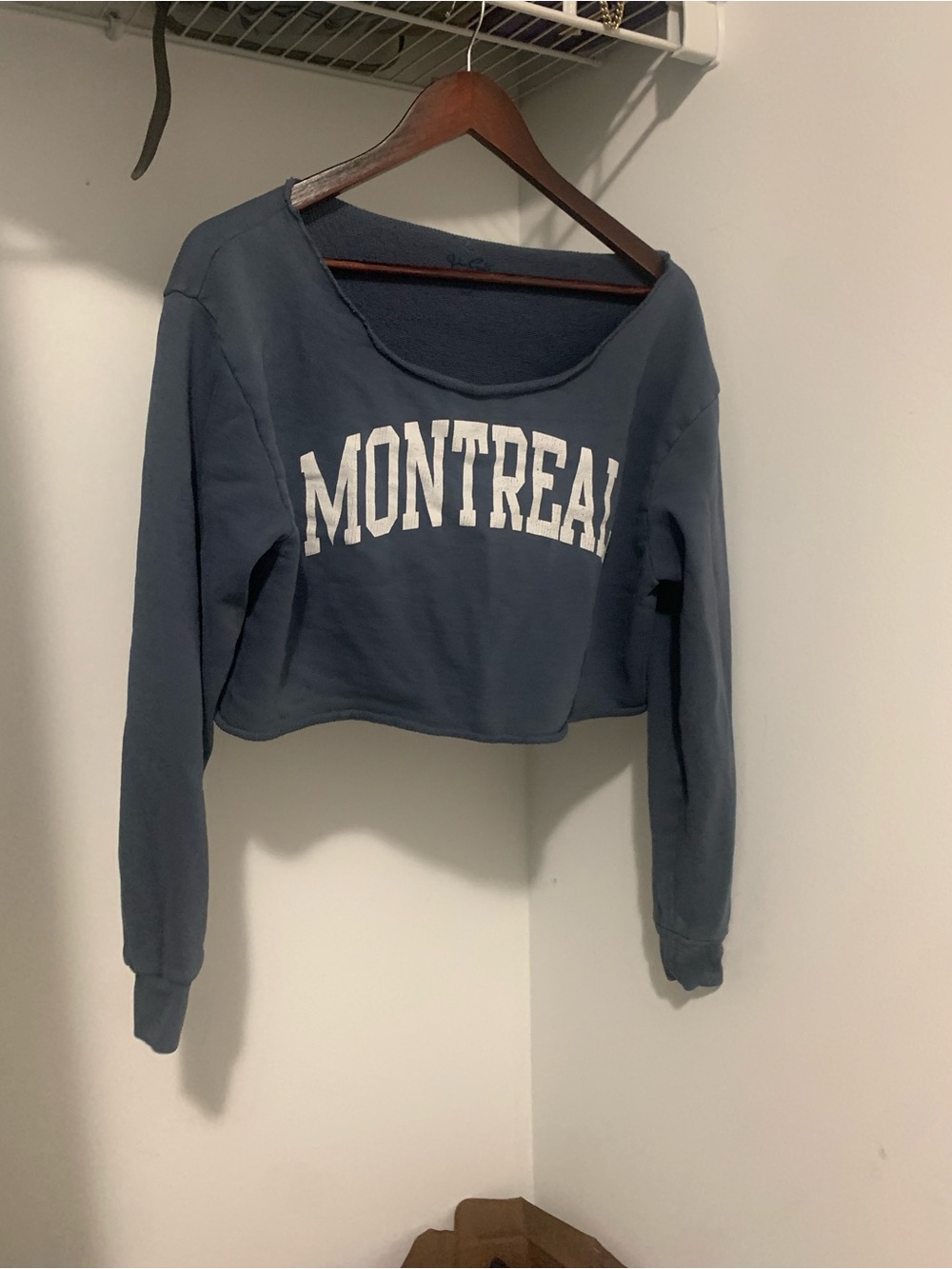 Brandy Melville Navy Blue 'MONTREAL' Cropped Sweatshirt